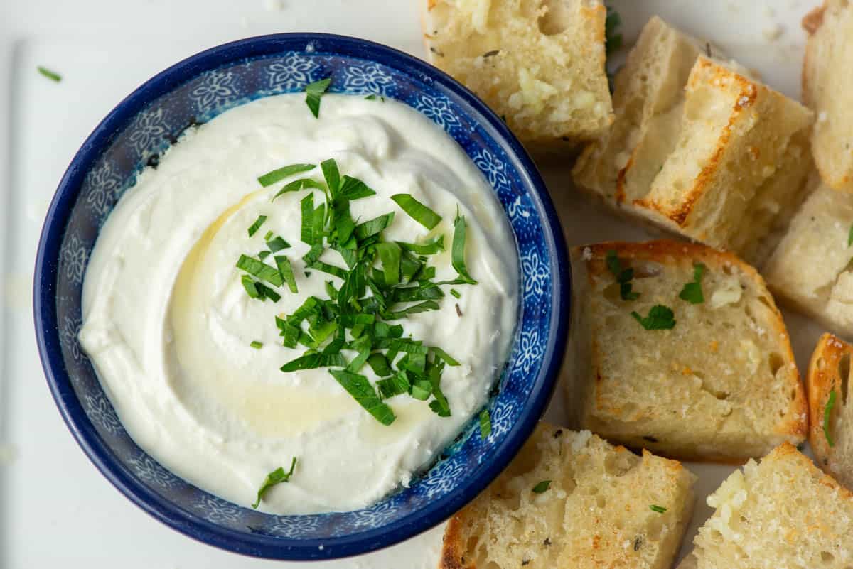 Whipped Ricotta Truffle Oil with Garlic Bread